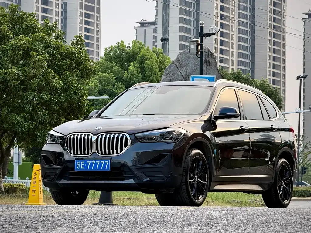 BMW X1 — фото 10