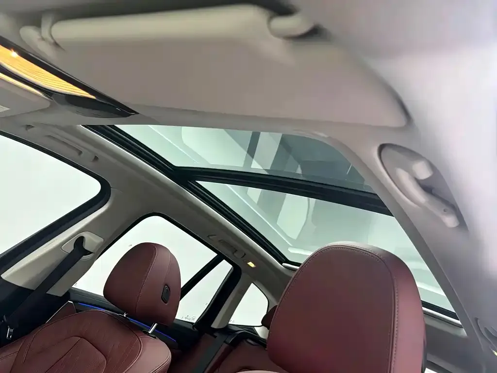 BMW iX3 — фото 4