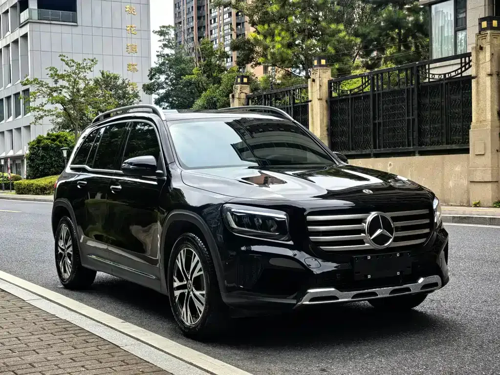 Mercedes-Benz GLB — фото 9