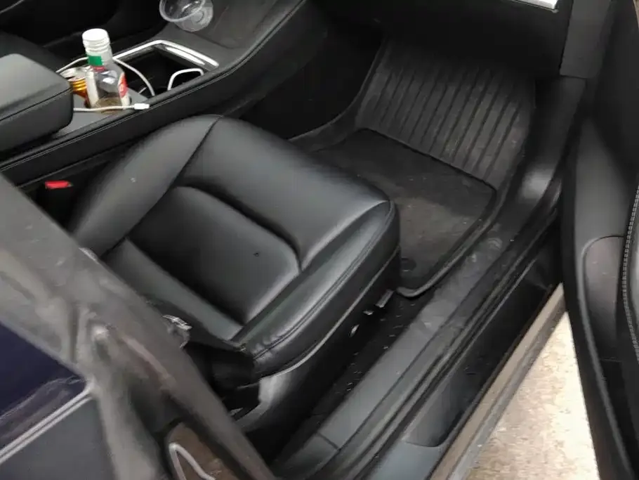 Tesla Model 3 — фото 6