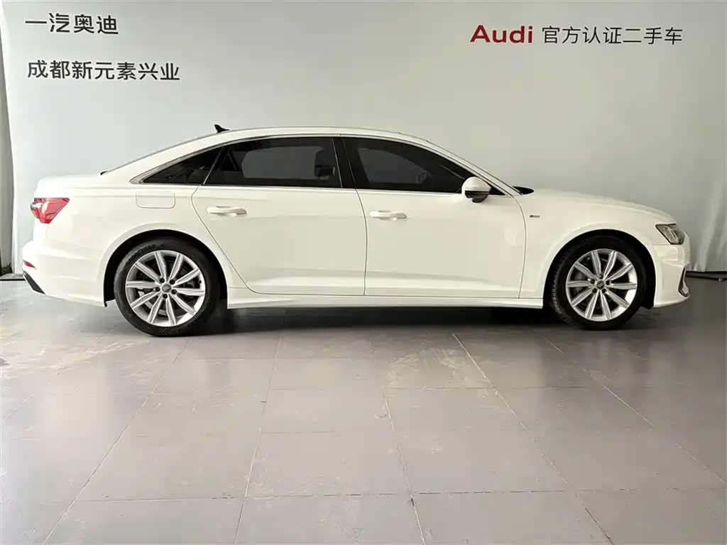 Audi A6L — фото 2