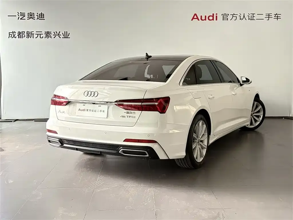 Audi A6L — фото 9