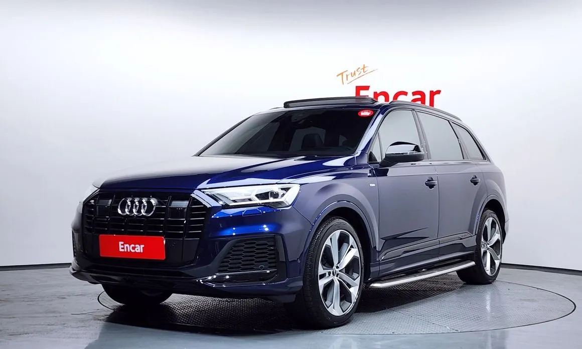 Audi Q7 — фото 1