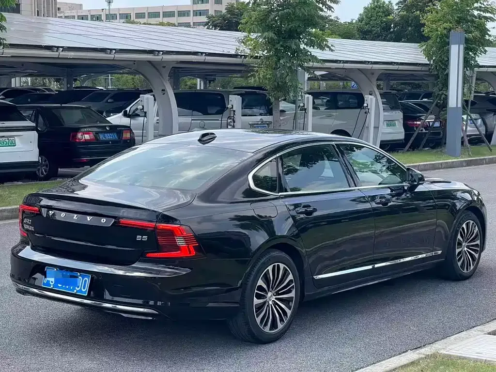 Volvo S90 — фото 7