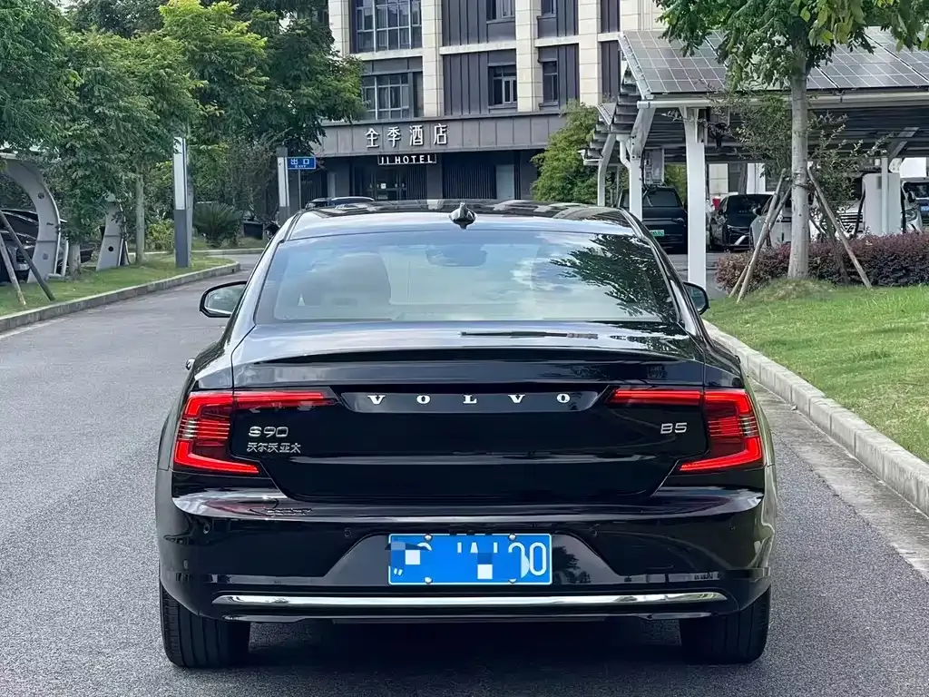 Volvo S90 — фото 6