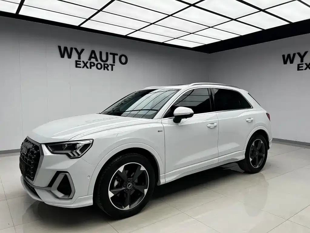 Audi Q3 — фото 1
