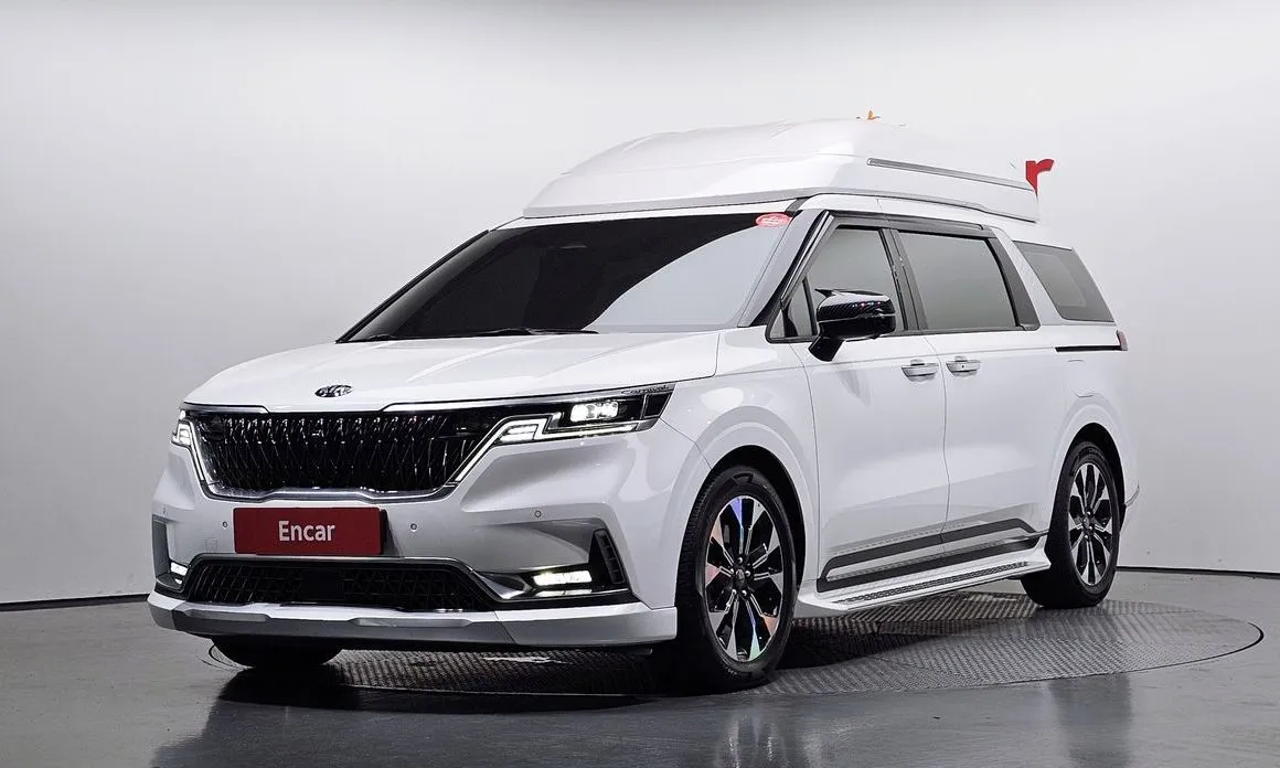 Kia Carnival — фото 1