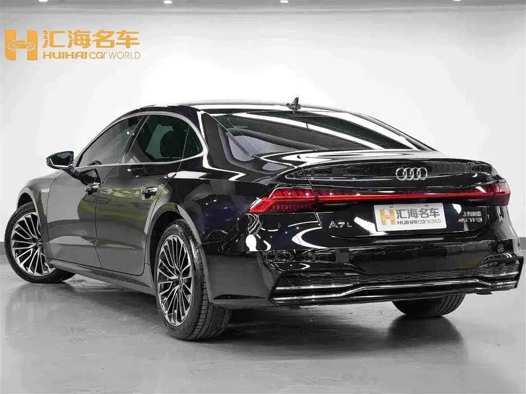 Audi A7L — фото 2