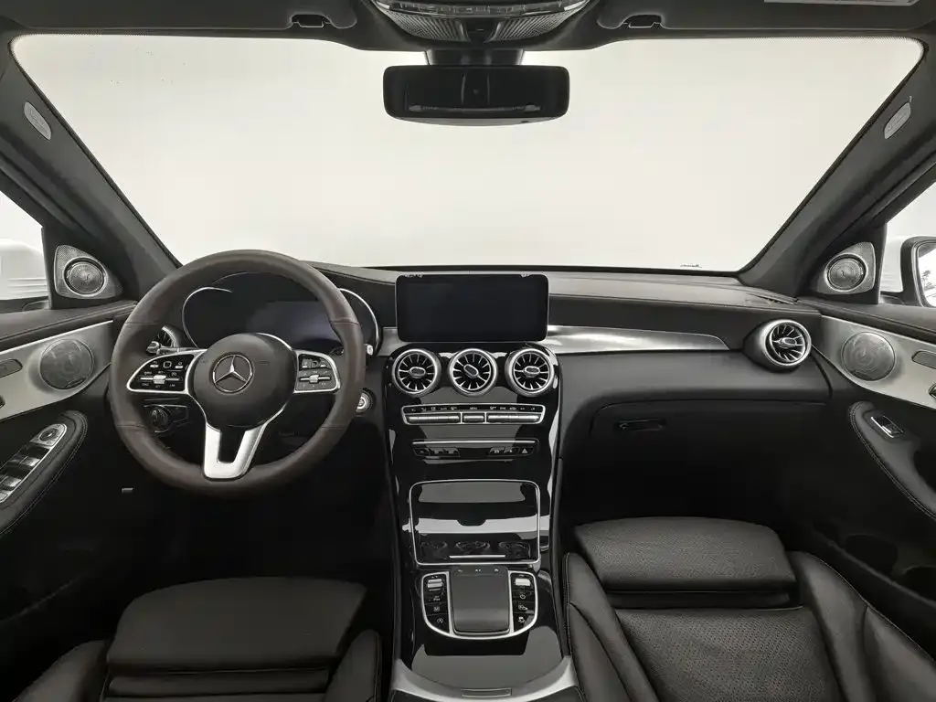 Mercedes-Benz GLC — фото 10
