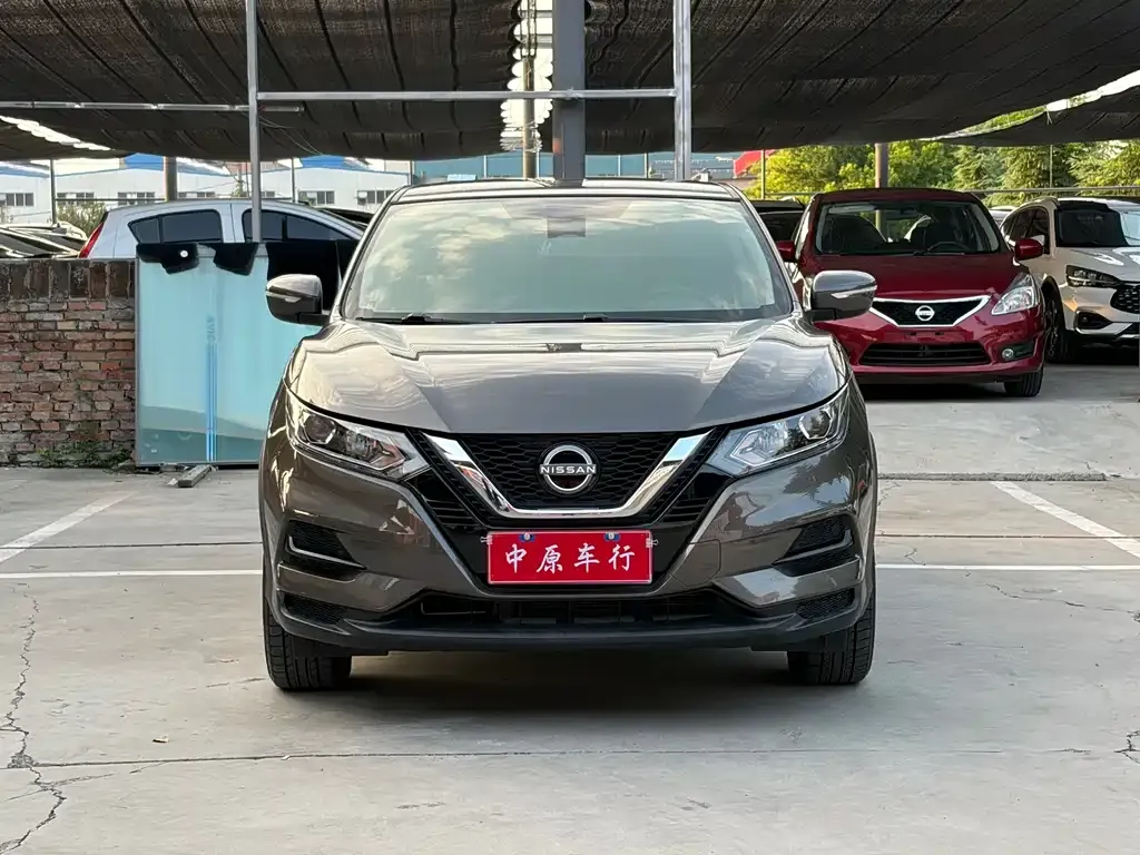 Nissan Qashqai — фото 7