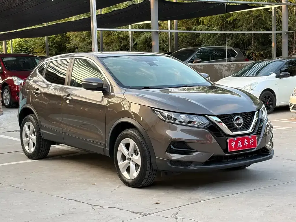 Nissan Qashqai — фото 8
