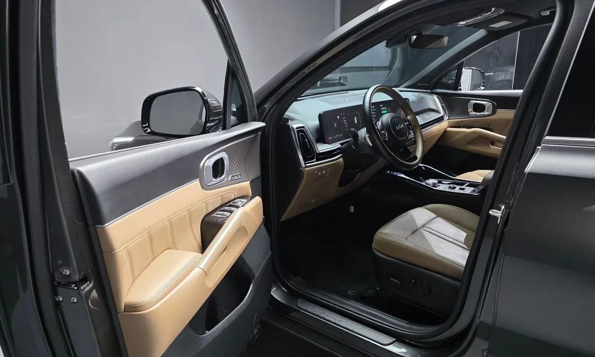 Kia Sorento — фото 9