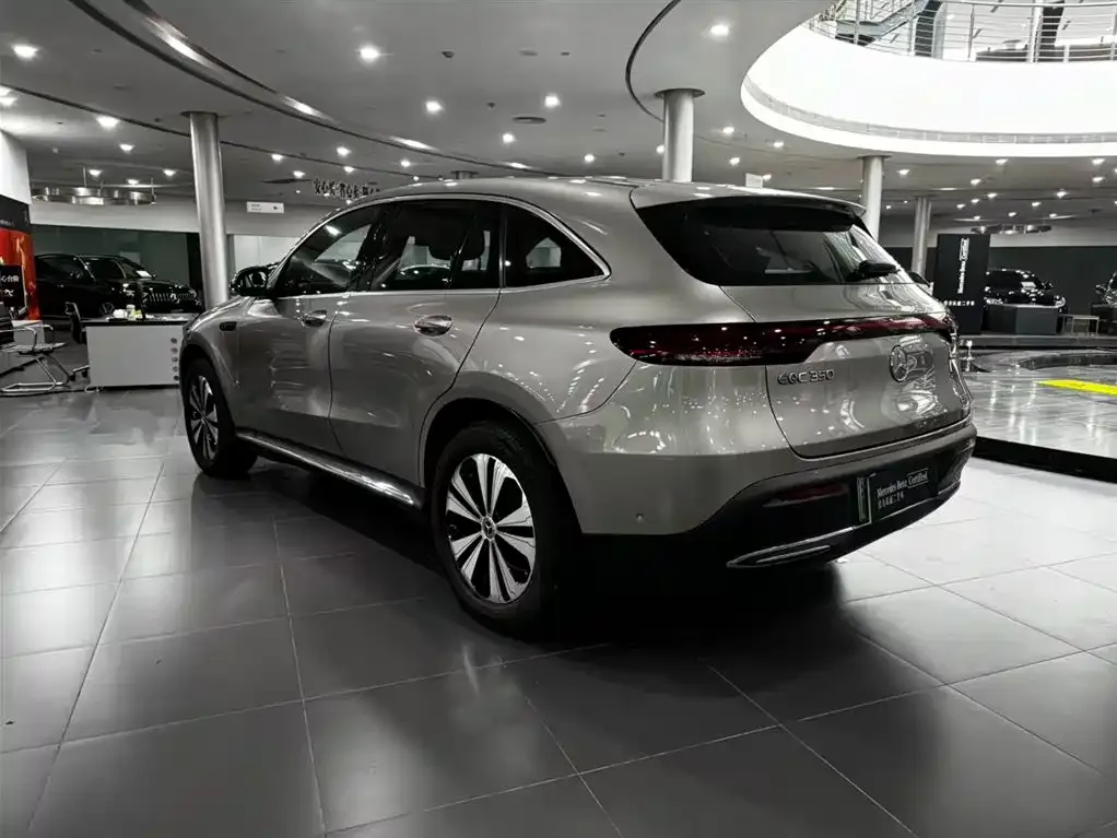 Mercedes-Benz EQC — фото 4