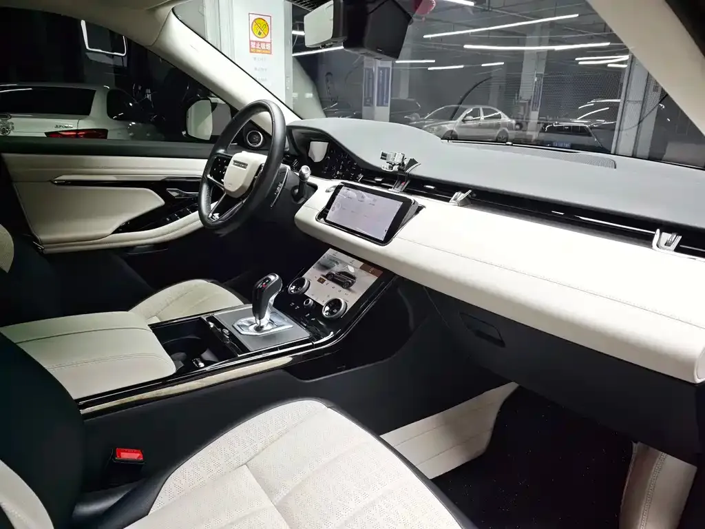 Land Rover Evoque — фото 4