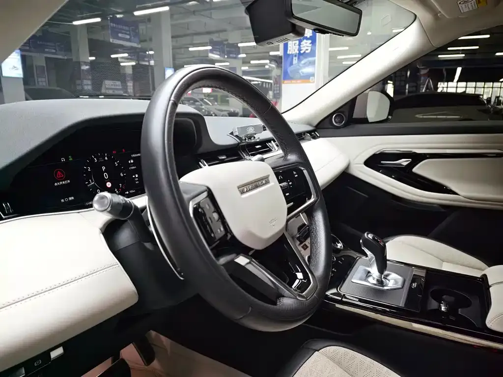 Land Rover Evoque — фото 9