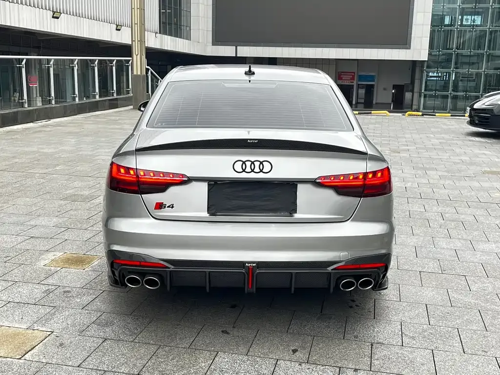 Audi S4 — фото 4