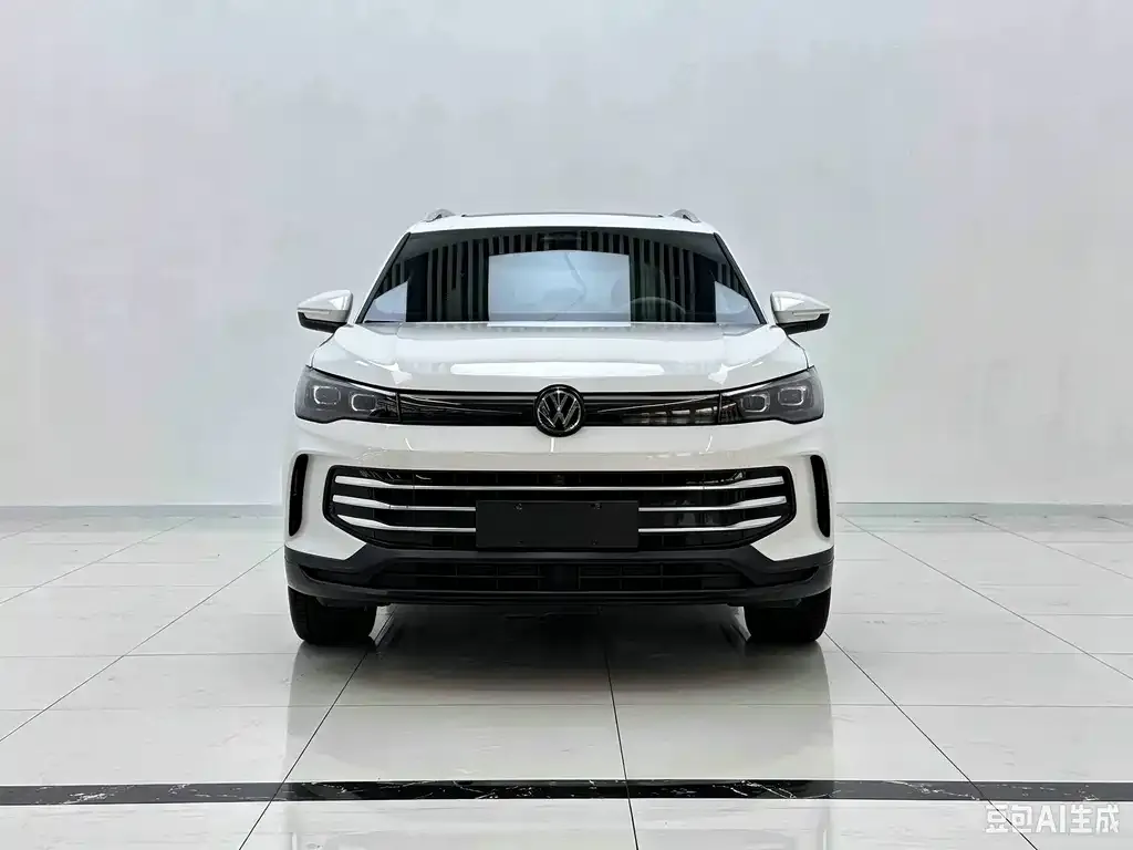 Volkswagen Tiguan L — фото 2