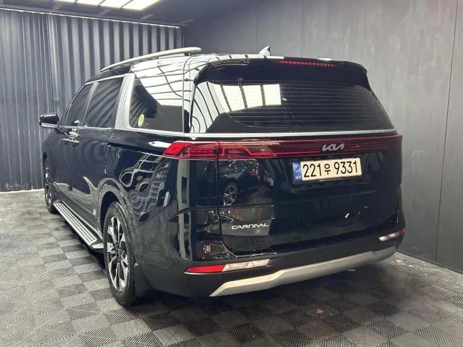 Kia Carnival — фото 10
