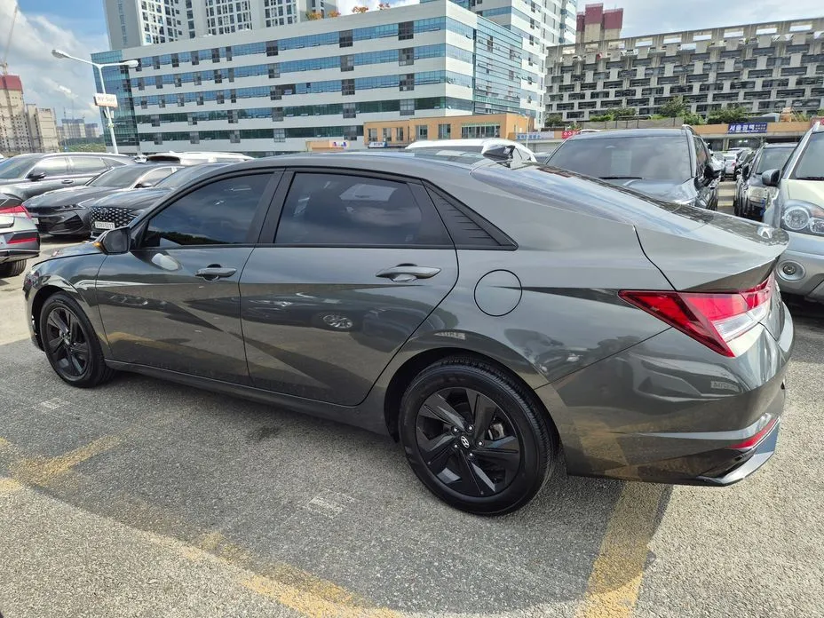 Hyundai AVANTE — фото 6