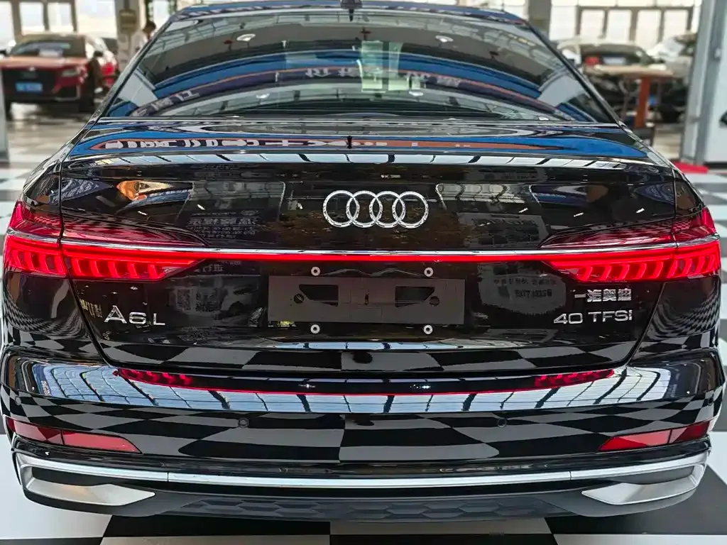 Audi A6L — фото 7