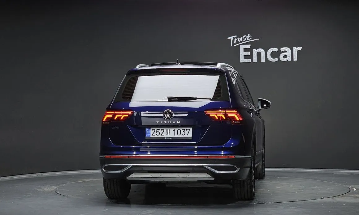 Volkswagen Tiguan — фото 2
