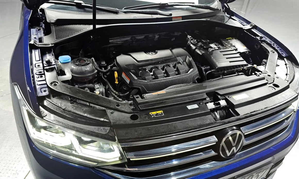 Volkswagen Tiguan — фото 7