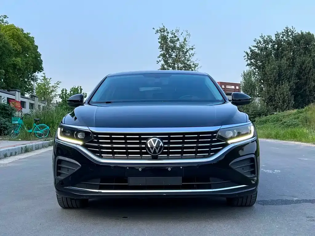 Volkswagen Passat — фото 4
