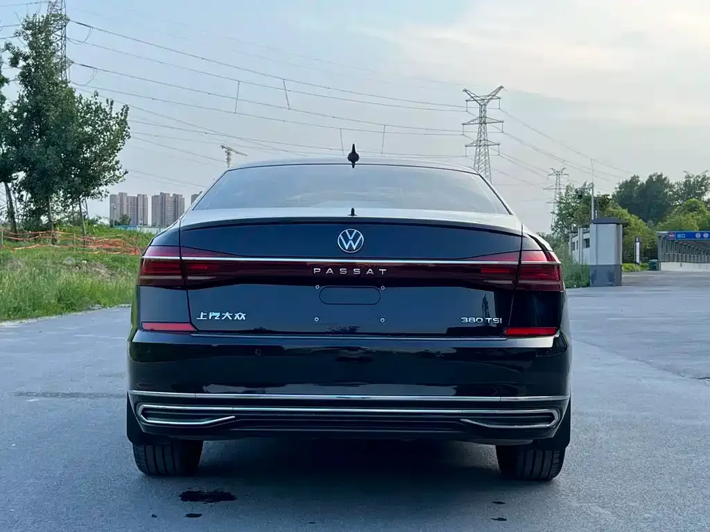 Volkswagen Passat — фото 5