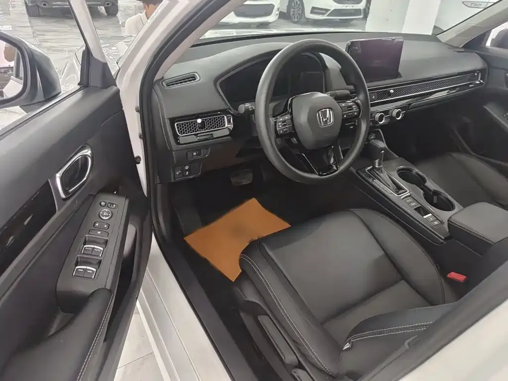 Honda Civic — фото 10