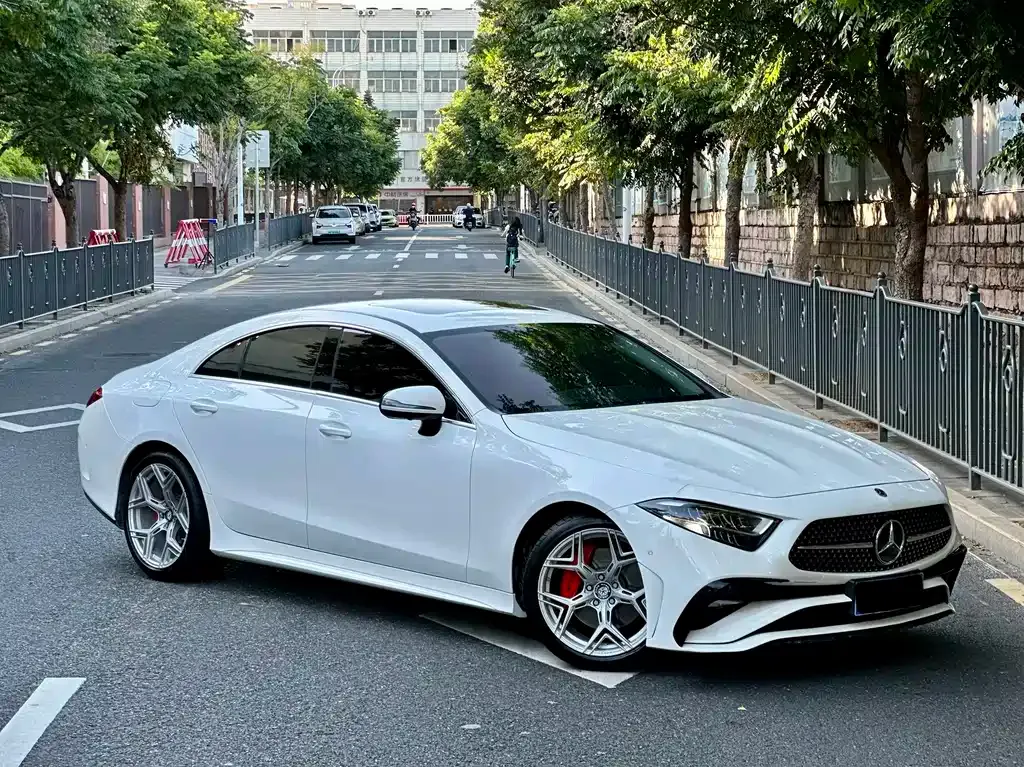 Mercedes-Benz CLS — фото 4