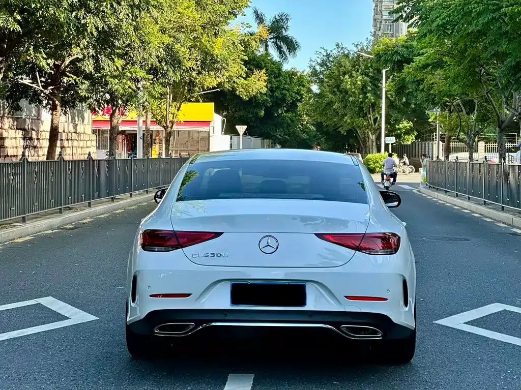 Mercedes-Benz CLS — фото 7