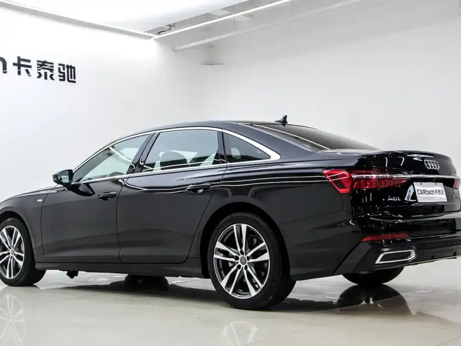 Audi A6L — фото 8