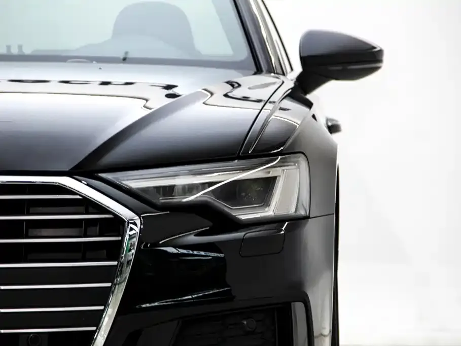 Audi A6L — фото 10
