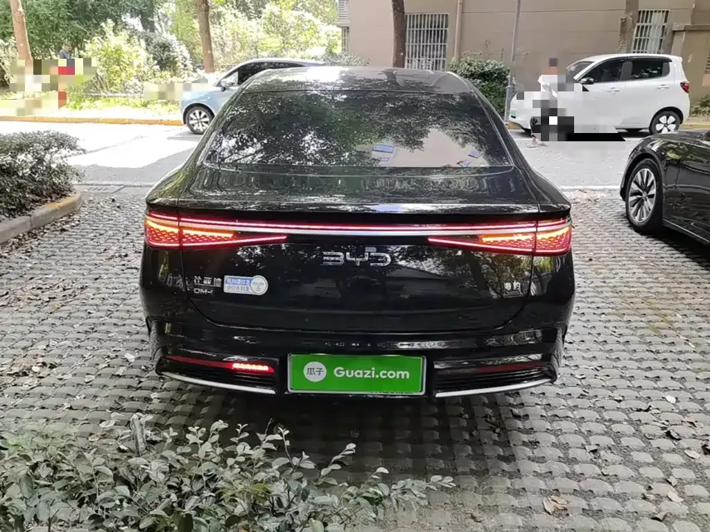 BYD Seal — фото 8