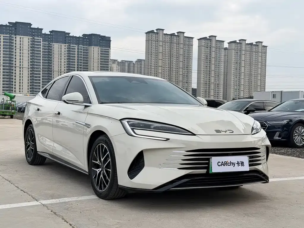 BYD Seal — фото 4