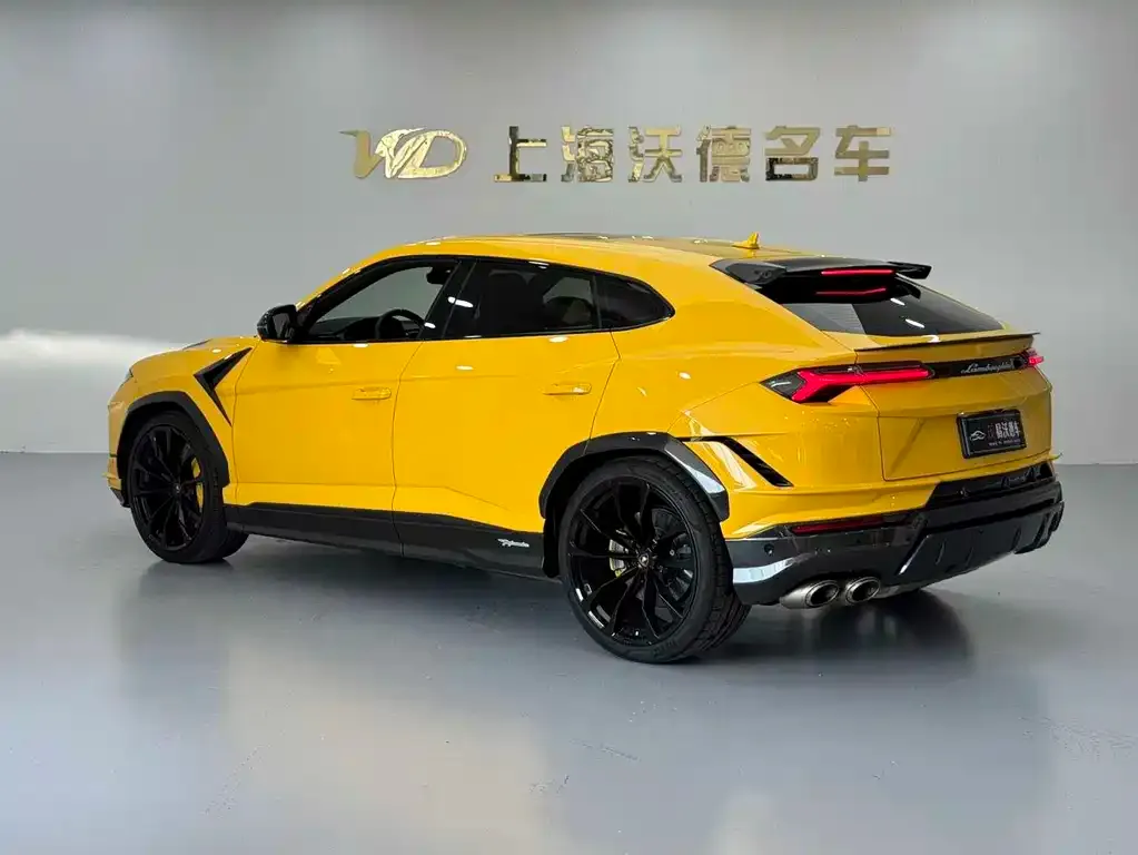Lamborghini Urus — фото 8