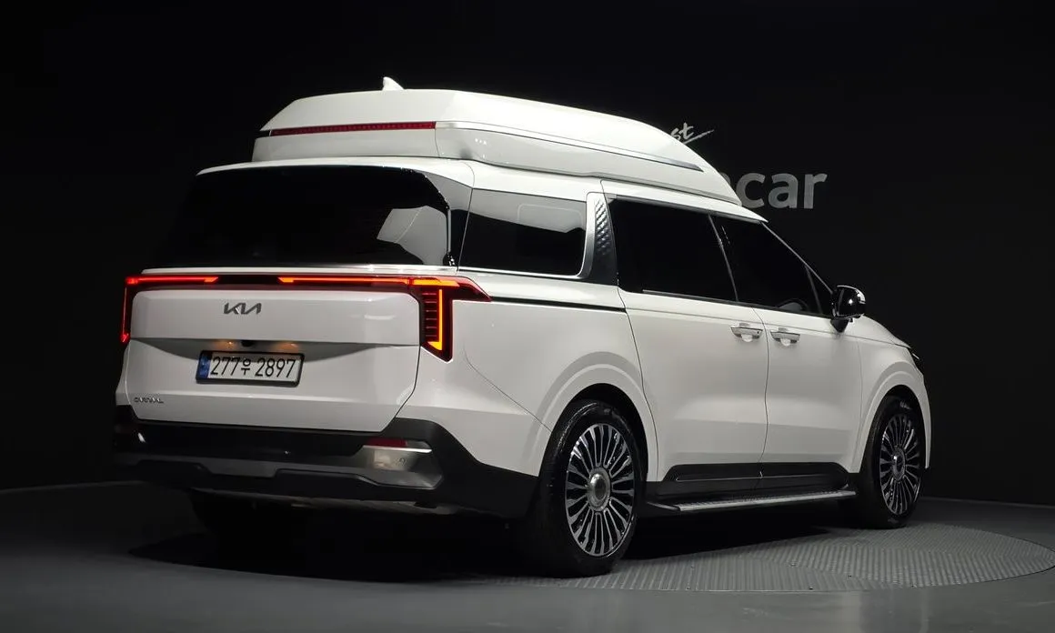 Kia Carnival — фото 4