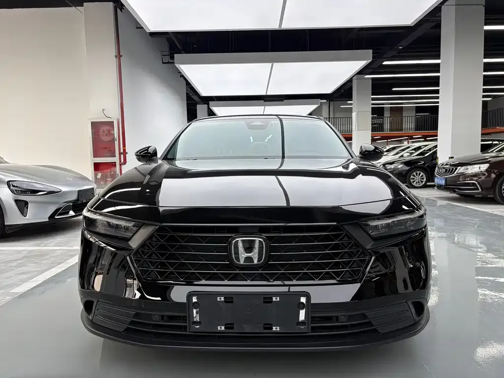 Honda Accord — фото 6