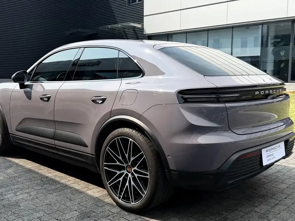 Porsche Macan EV — фото 10