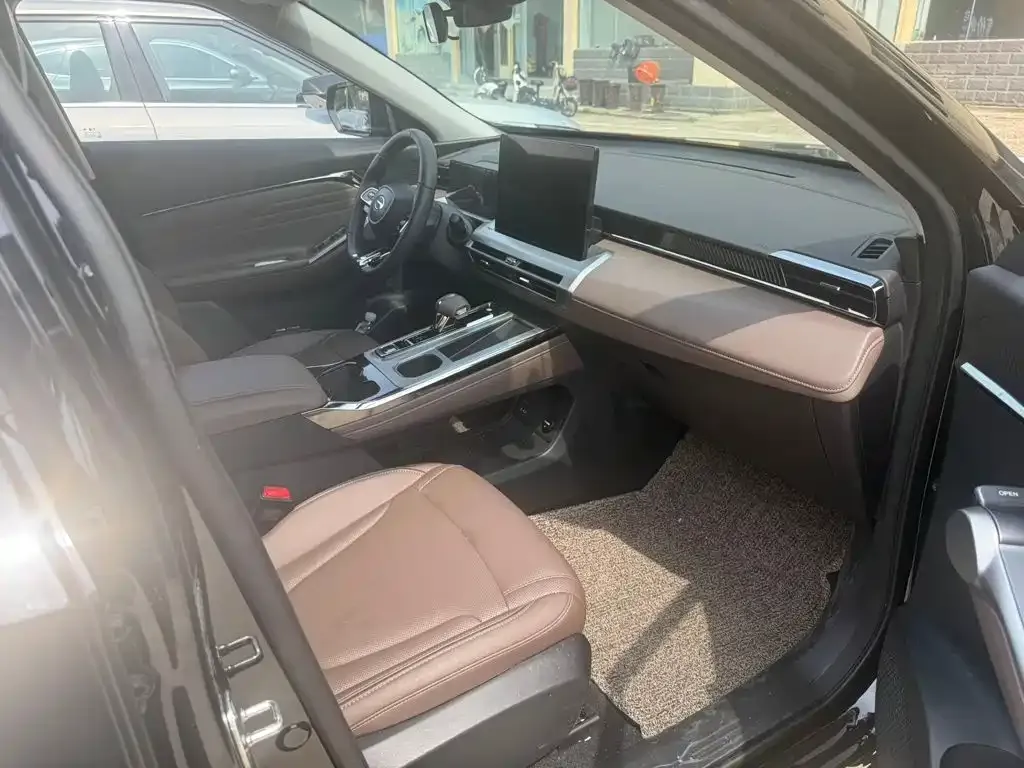 GAC Motor Trumpchi GS4 — фото 2