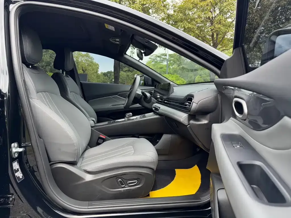 GAC Motor Shadow Leopard — фото 6