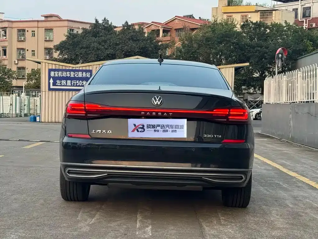 Volkswagen Passat — фото 6