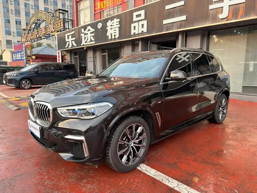 BMW X5 — фото 10