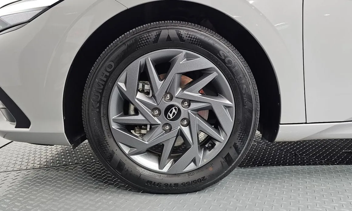 Hyundai AVANTE — фото 6