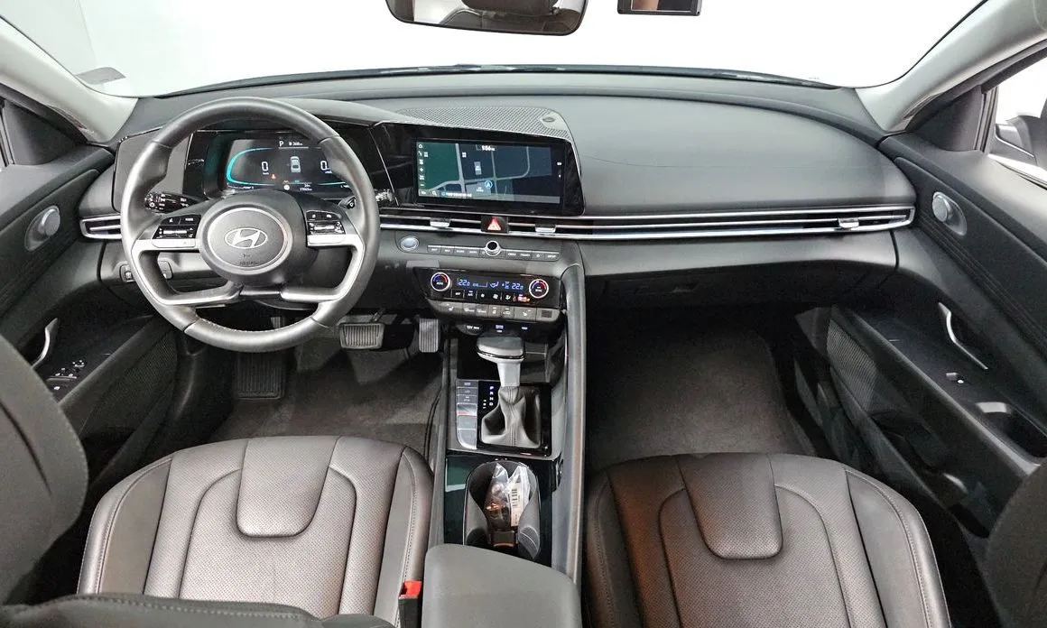 Hyundai AVANTE — фото 9