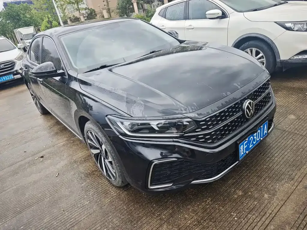Volkswagen Passat — фото 7