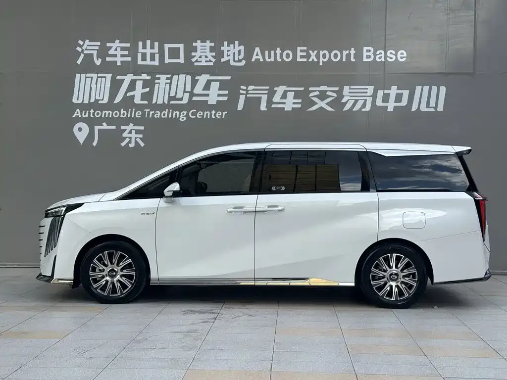 GAC Motor Trumpchi E9 — фото 2