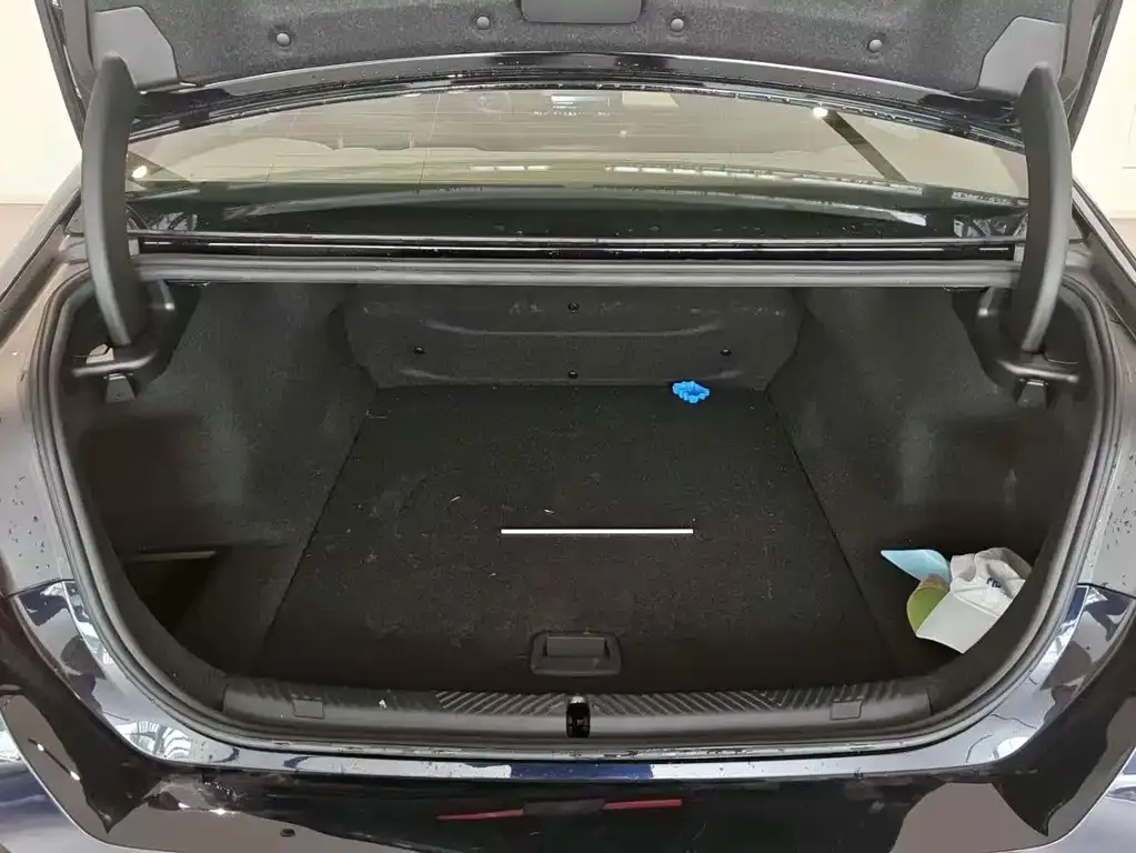 BMW i5 — фото 6