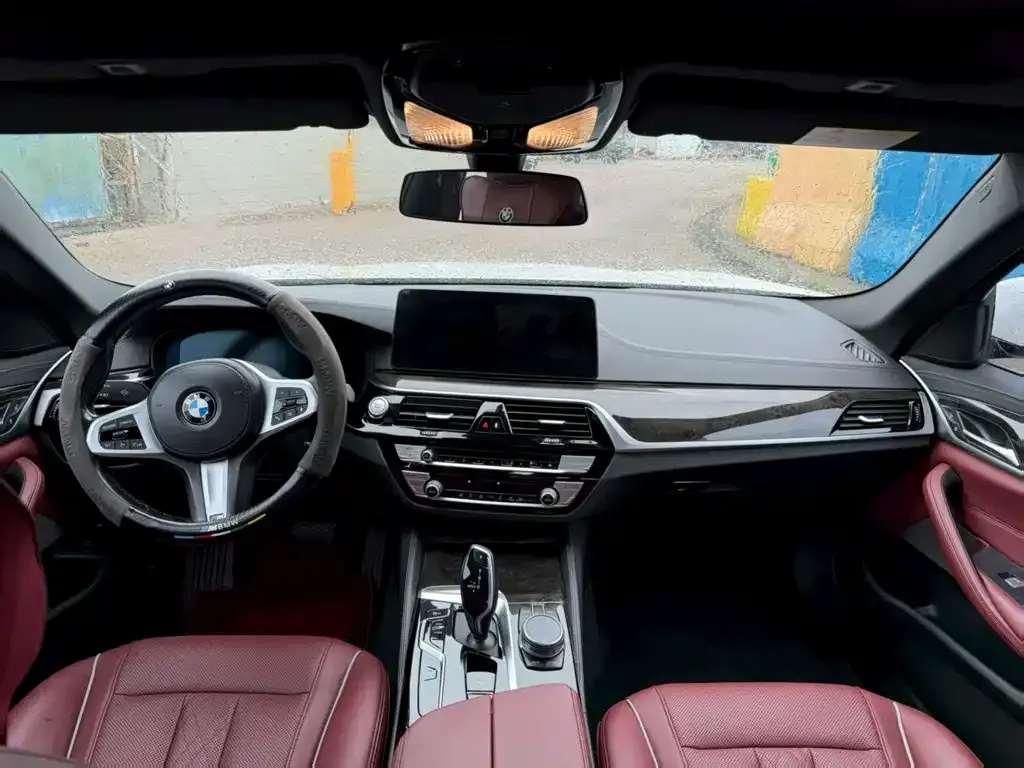 BMW 5 Series New Energy — фото 3
