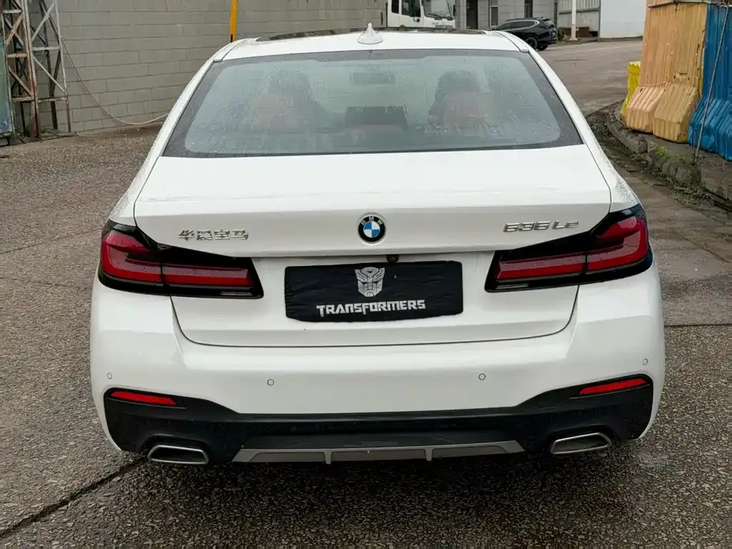 BMW 5 Series New Energy — фото 8